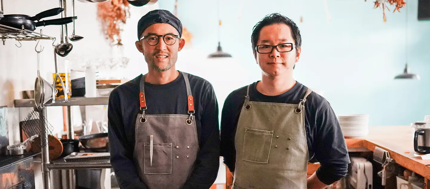 デモサイト（ simple / 白）